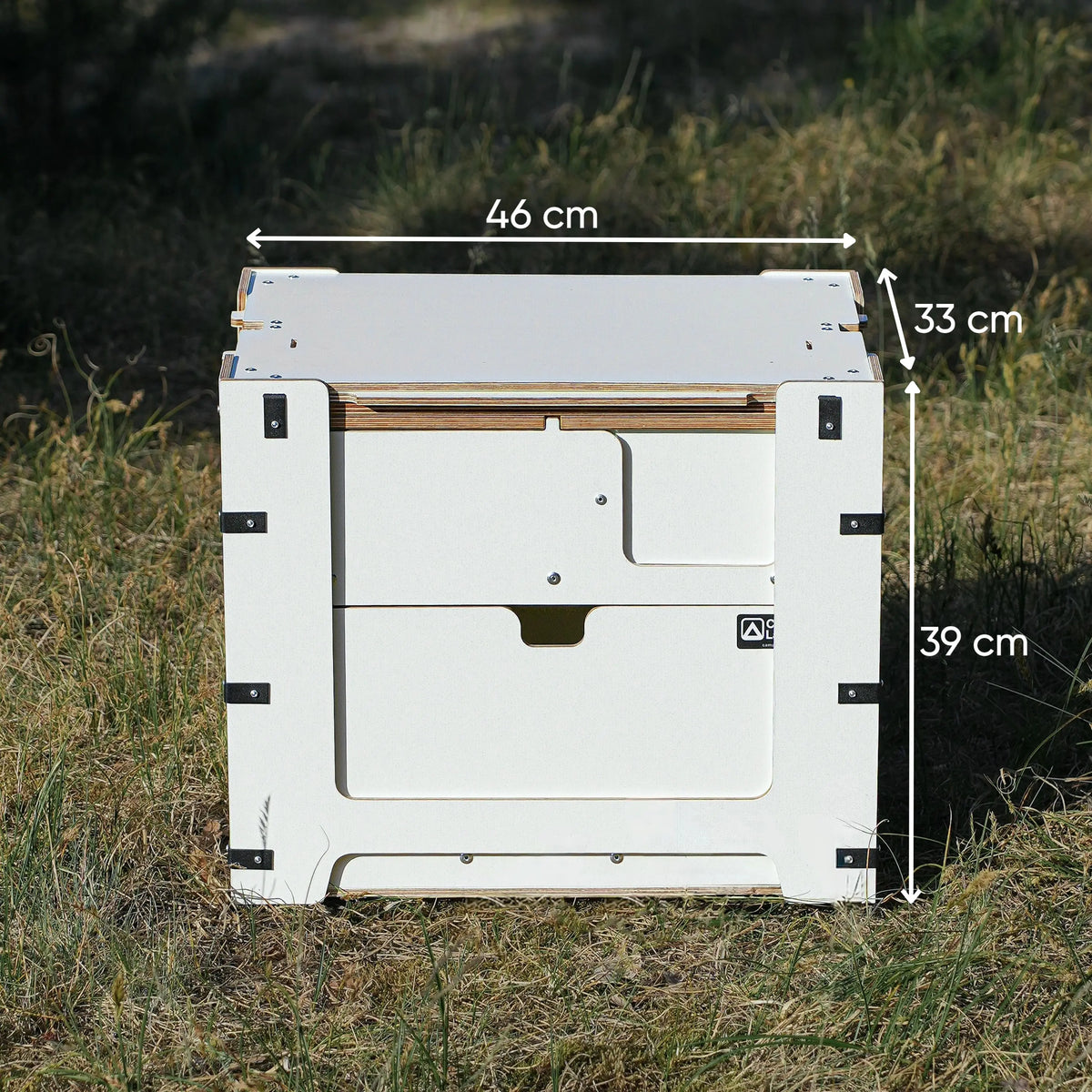 Camping Box Mini – základní konfigurace ve složené poloze, rozměry 46 × 33 × 39 cm